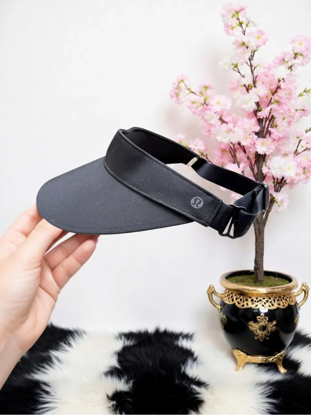 LULULEMON VISOR